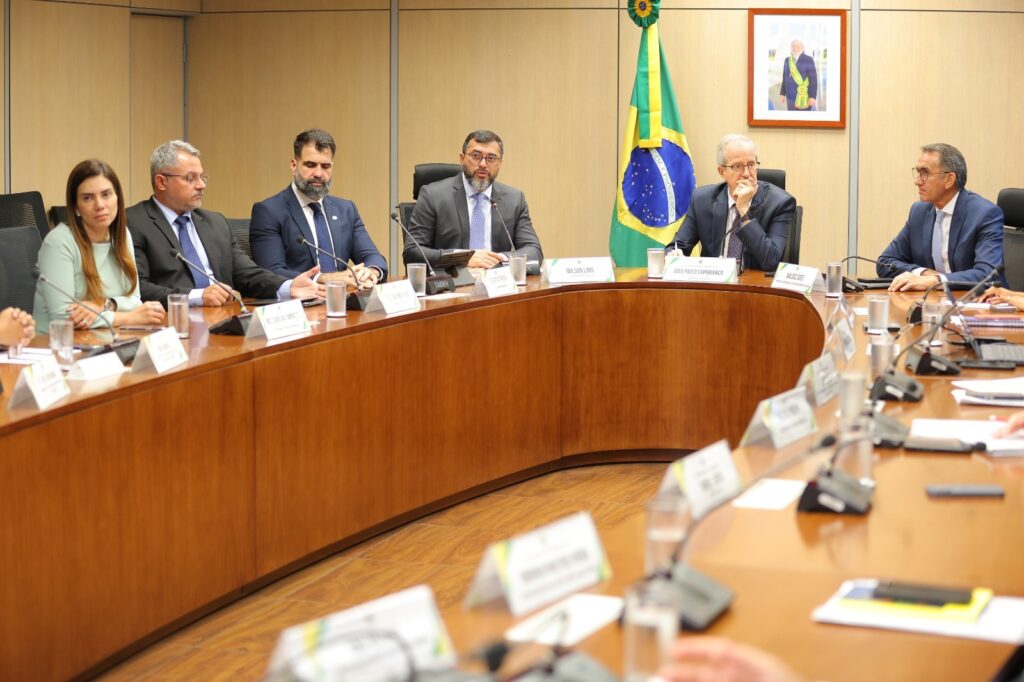 Em Brasília, Wilson Lima reúne com ministros e pede apoio para antecipar ações que minimizem impactos da estiagem de 2024