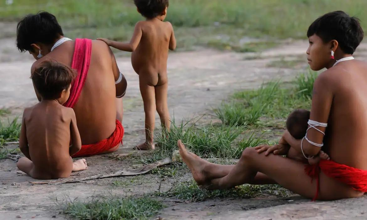 Mortalidade de crianças indígenas é mais que o dobro das não indígenas, diz NCPI